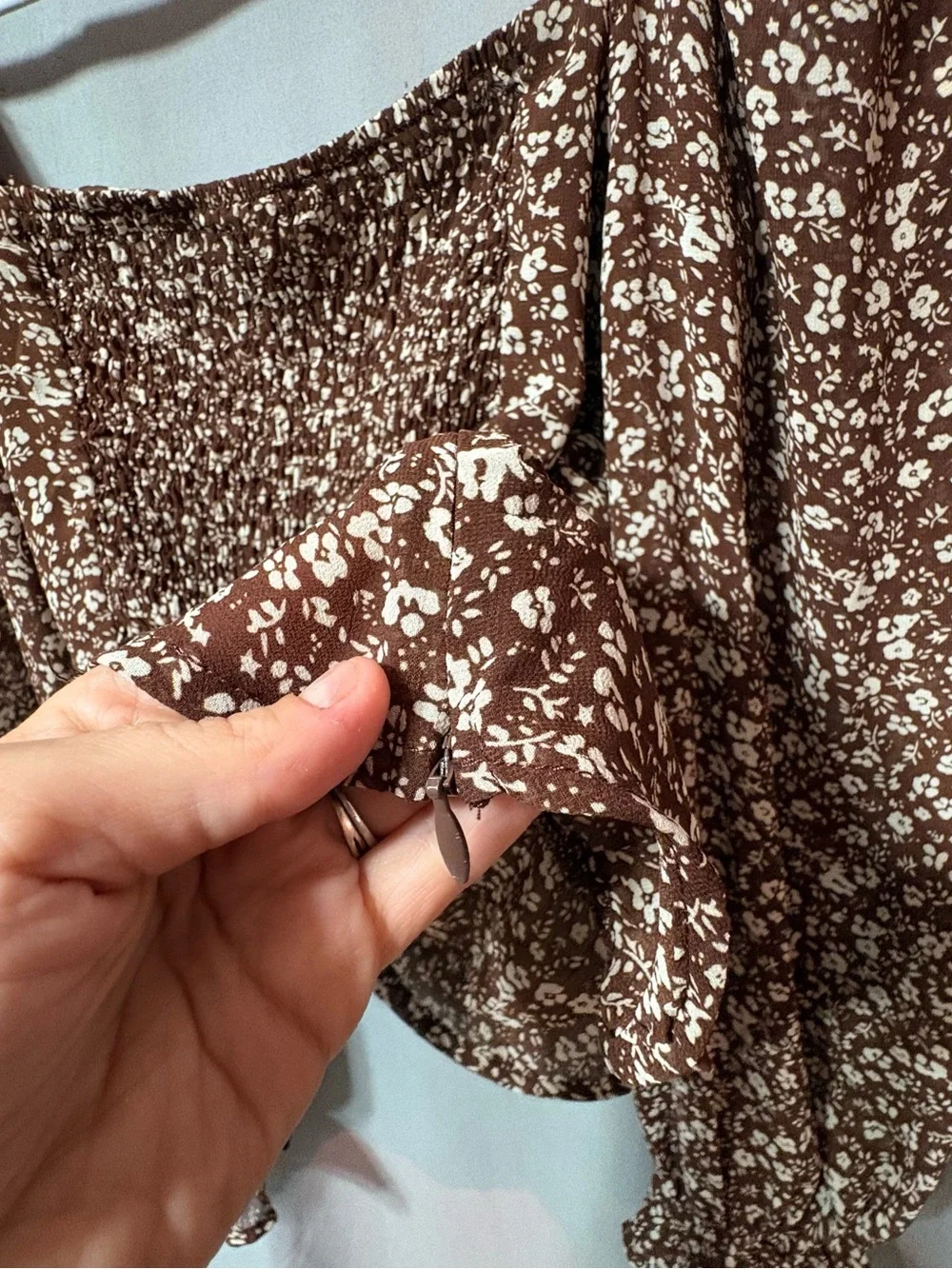 ASTR Tonina Ditsy Ivory Brown Floral Ruched Square-Neck Puff Sleeve Top